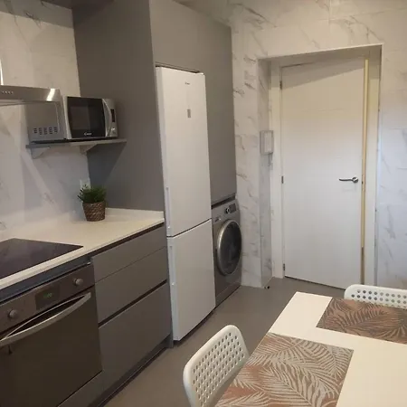 Coqueto Frente Al Guggenheim *